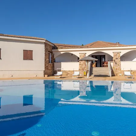 Chic Villa Antonina 2181 * Marinella (Sardinia)